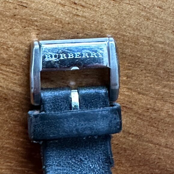BURBERRY Ladies Watch - Picture 4 of 6